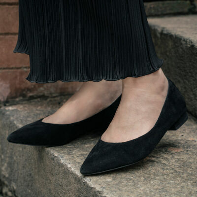 pointed-toe-flat